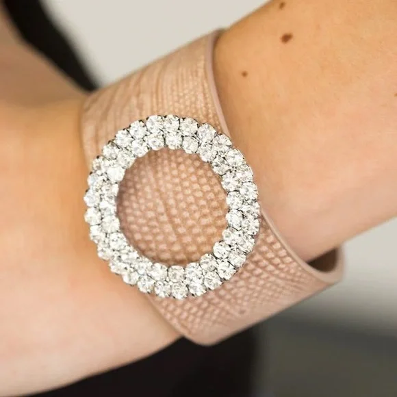 Ring In The Bling Brown Urban Snap Bracelet - Picture 1 of 2